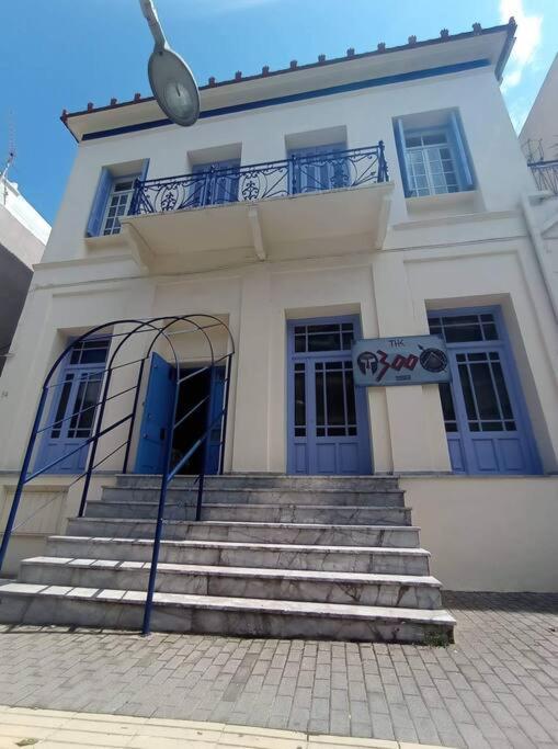 The -300 -A Centrally Located Heritage Home Sparta Exterior foto