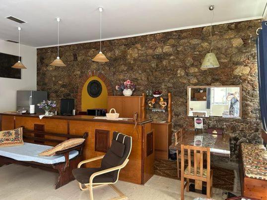 The -300 -A Centrally Located Heritage Home Sparta Exterior foto