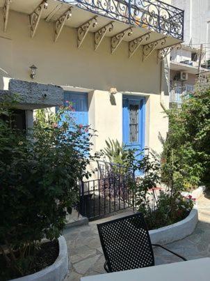 The -300 -A Centrally Located Heritage Home Sparta Exterior foto